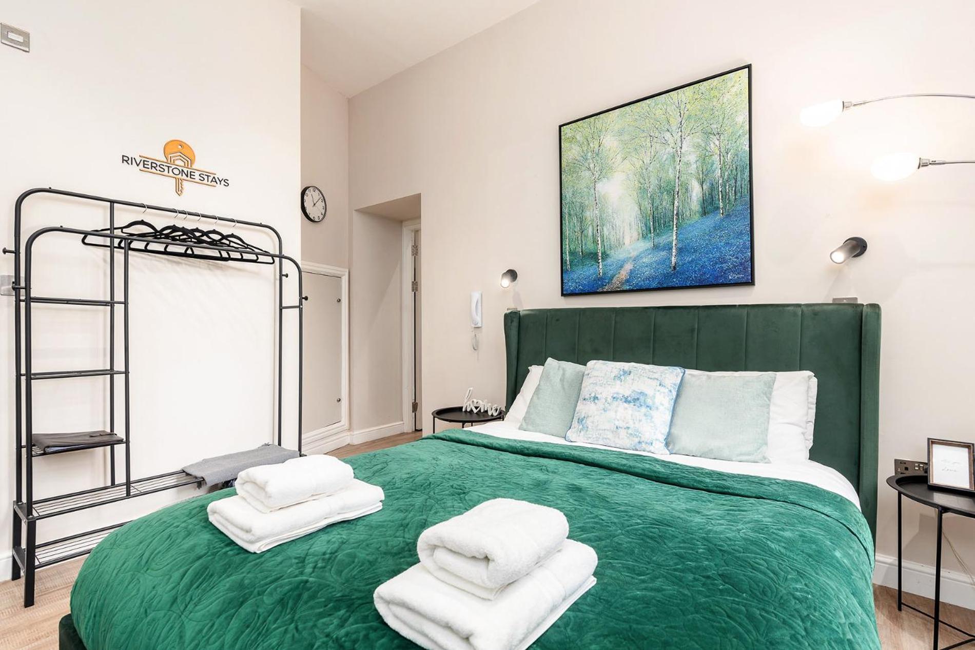 Beautiful Apartment & Central Location & King Size Bed Leeds  Exterior foto